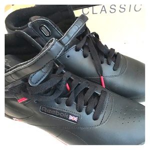!!!2 for $30!!! Reebok Classics